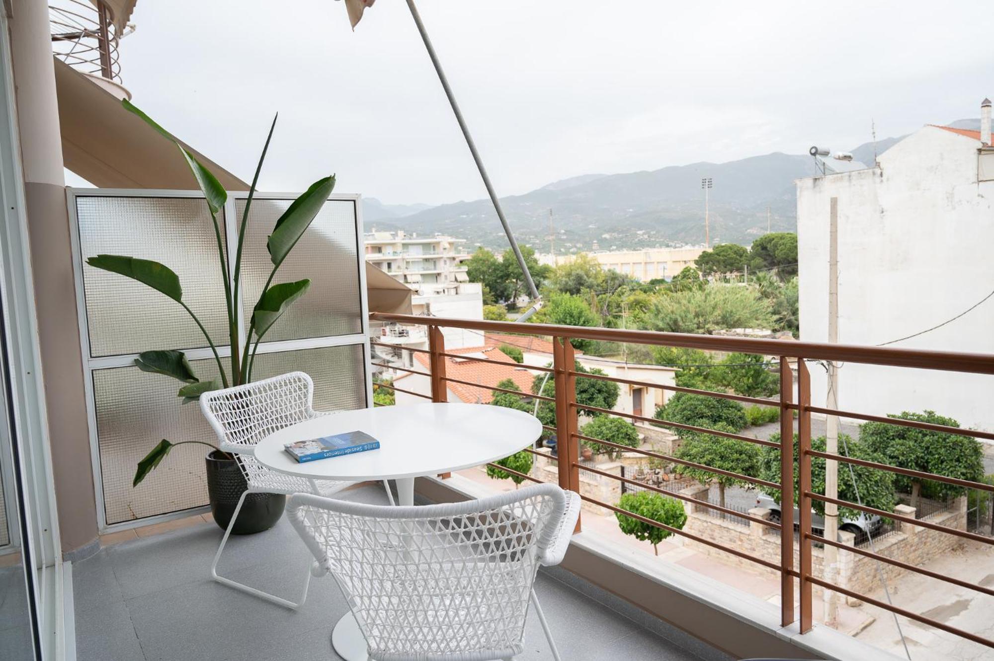 Appartamento Infinity Blue Next To The Sea Kalamata Esterno foto